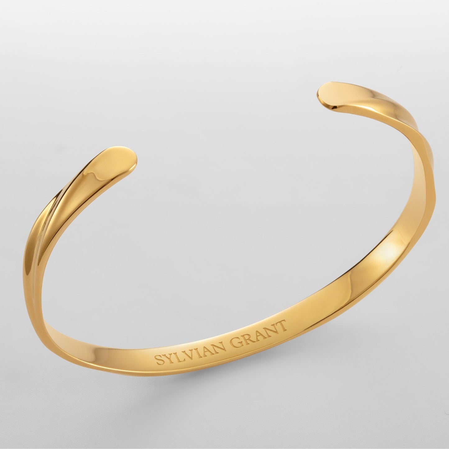 Twisted Unisize Cuff